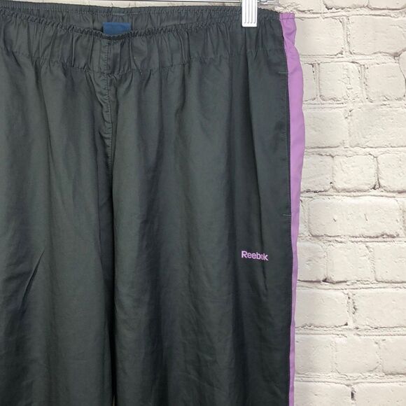 Reebok. Ladies workout basketball track pants. Med - Picture 7 of 13